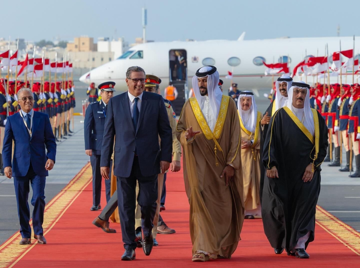 رئيس الحكومة يمثل الملك في القمة العربية بالمنامة