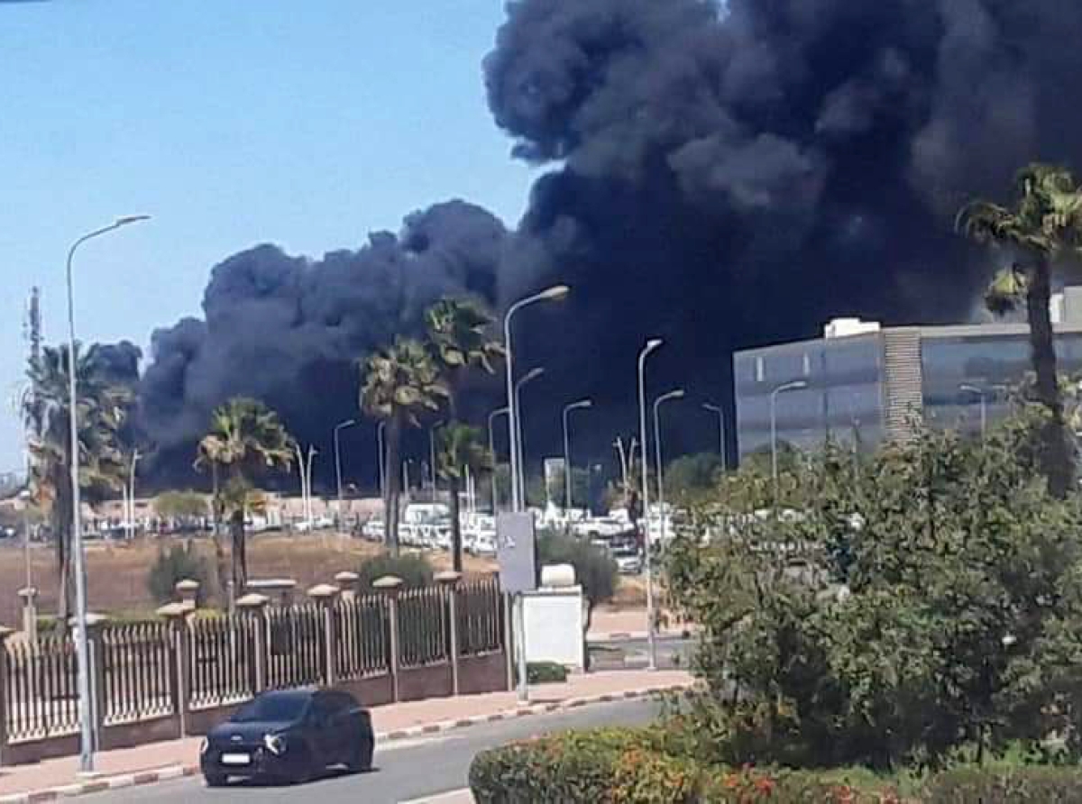  النواصر : اندلاع حريق مهول بشركة للبلاستيك