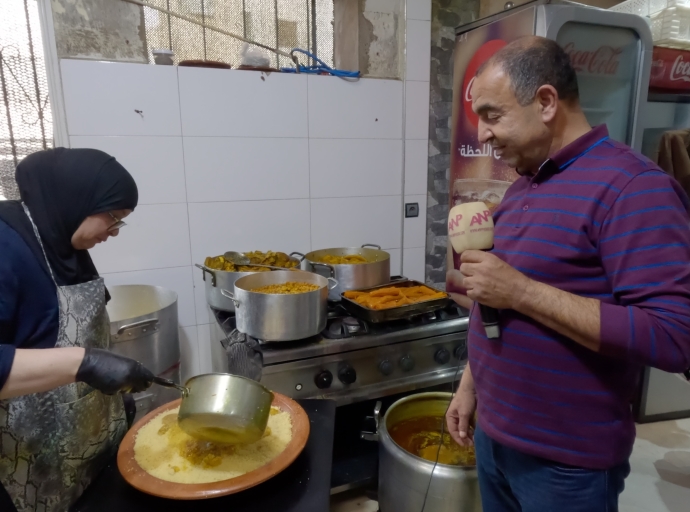 مائدة الرحمان بالدار البيضاء.. الكسكس وجبة تجمع الصائمين